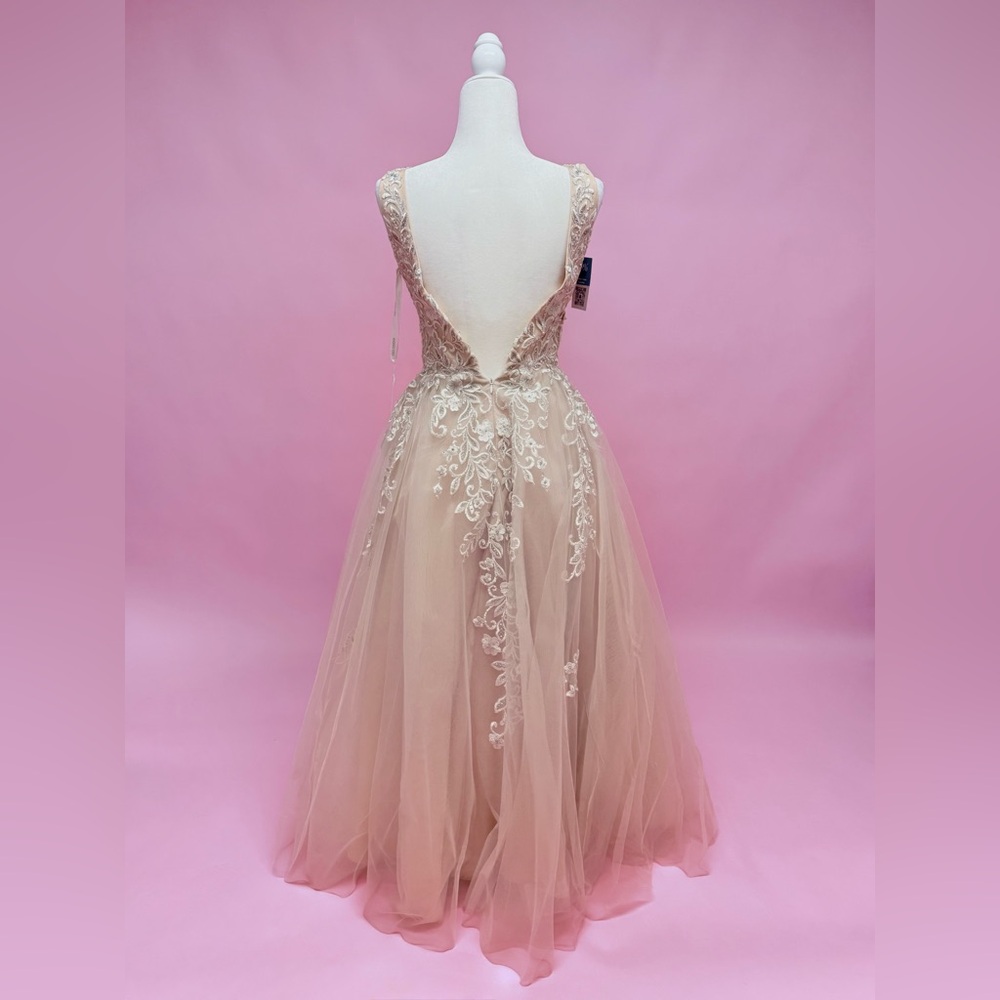 Gigi Designs Ivory/Nude Colored Gown - Picture 6 of 8